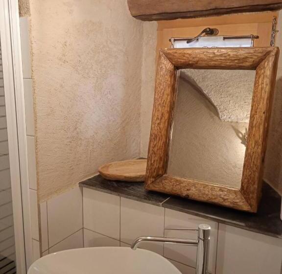 Номер Deluxe, Osteria L Iero D Eima