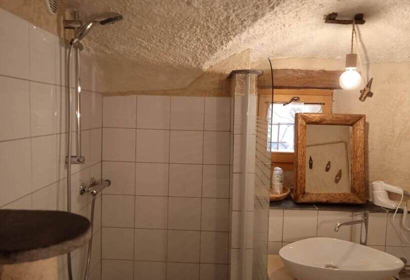 Номер Deluxe, Osteria L Iero D Eima