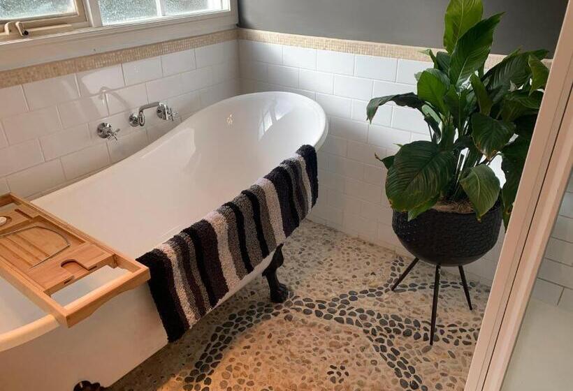 Дом 2 Спальни, Stephanie’s Country Cottages