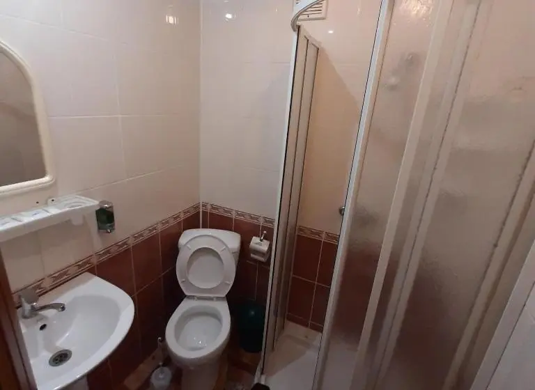 Standard Kolmen Hengen Huone, отель