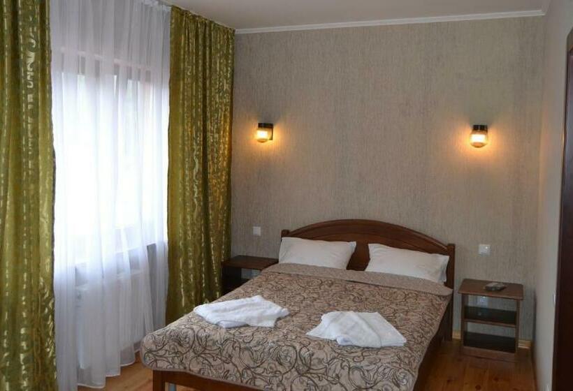 패밀리 룸 산 전망, Bilovoddya