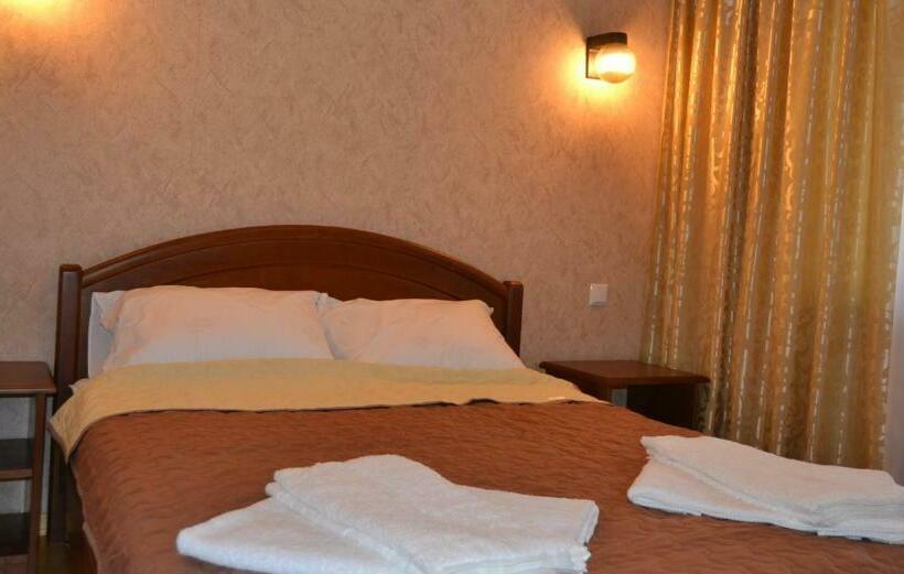 이코노미 룸, Bilovoddya