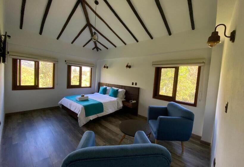 Номер Стандарт, Campestre El Portón De Los Jeroglíficos