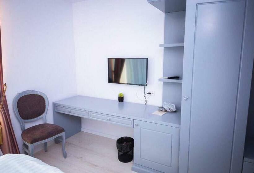 스탠다드 룸, Glaris