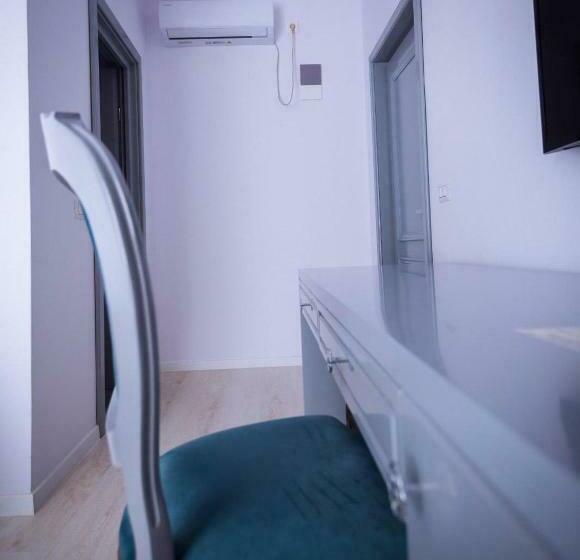 스탠다드 룸, Glaris