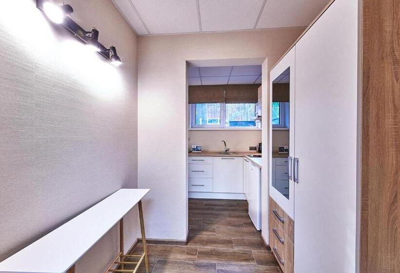 חדר סטנדרט, Goodlife Park