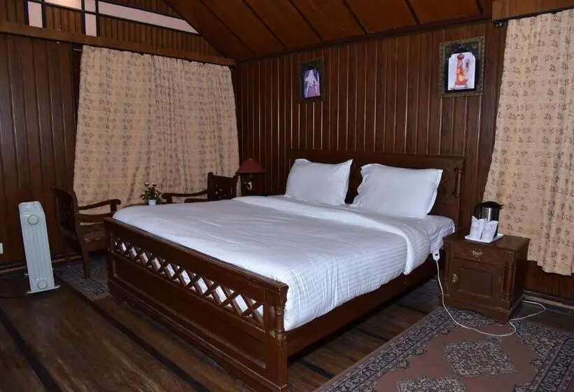 ビラホテル１ベッドルーム, Snow King Retreat  Himalayan View , Revolving Restaurant , Pinewood Cottages , Huts , Villas , Rooms
