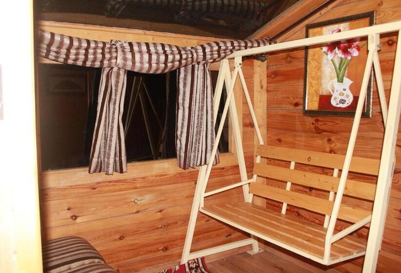 오두막, Snow King Retreat Himalayan View , Revolving Restaurant , Pinewood Cottages , Huts , Villas , Rooms