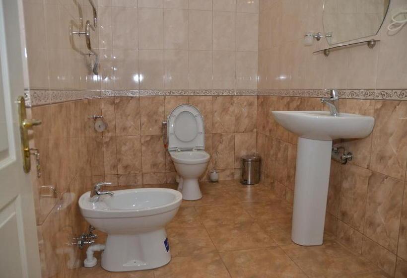 低层单卧公寓, Zatishok