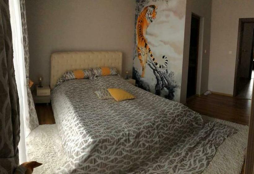 スタンダードルーム, Guest House Arima