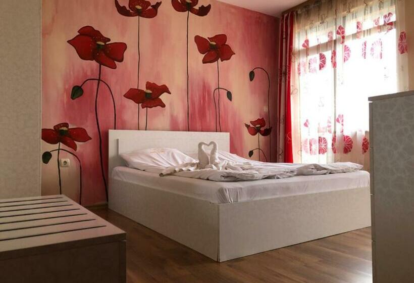 コンフォートトリプルルーム, Guest House Arima