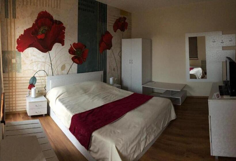 Трехместный Номер Комфорт, Guest House Arima