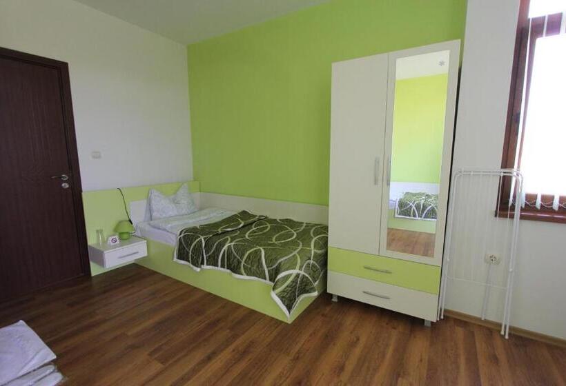 スタンダードルーム, Guest House Arima