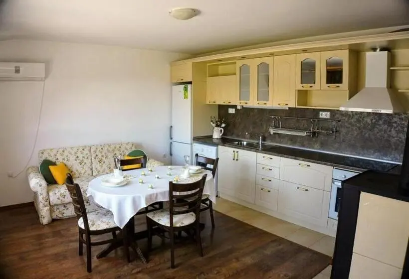 １ベッドルームアパートメント, Guest House Arima