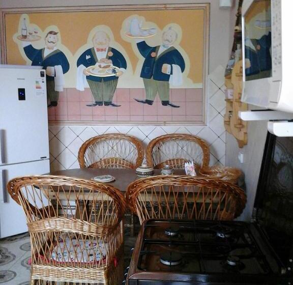 اتاق خانوادگی با چشمانداز کوه, коттедж Leleka Vyzhnynsia