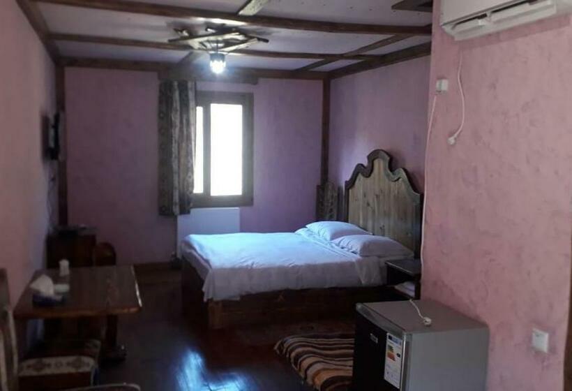 Deluxe room with river view, Menua