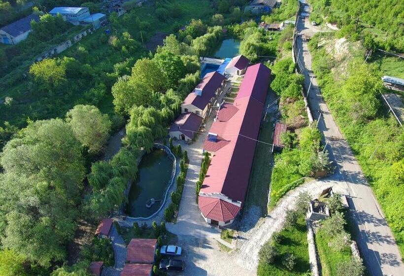 Deluxe room with river view, Menua