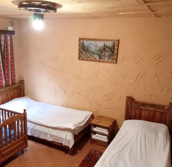 Семейный Номер Вид на Горы, Menua