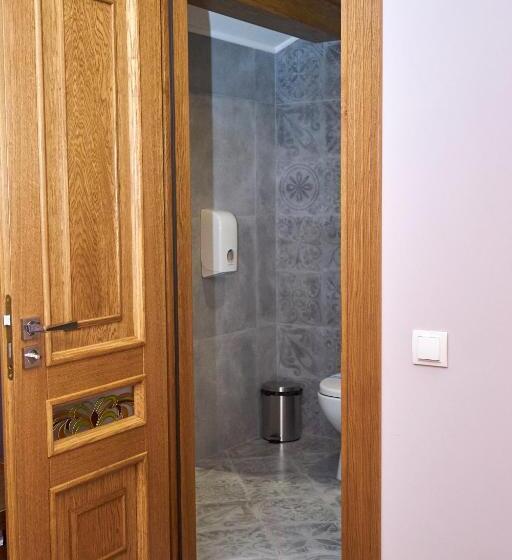 اتاق لوکس خانوادگی, східний