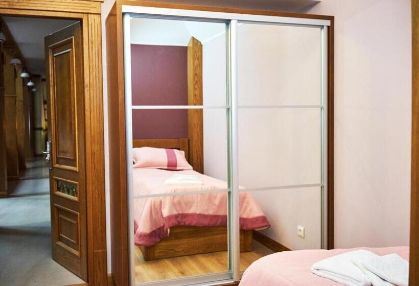 اتاق لوکس خانوادگی, східний