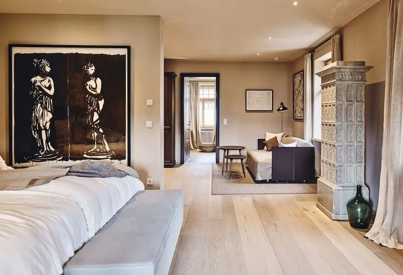 Habitació Estàndard, Krenn