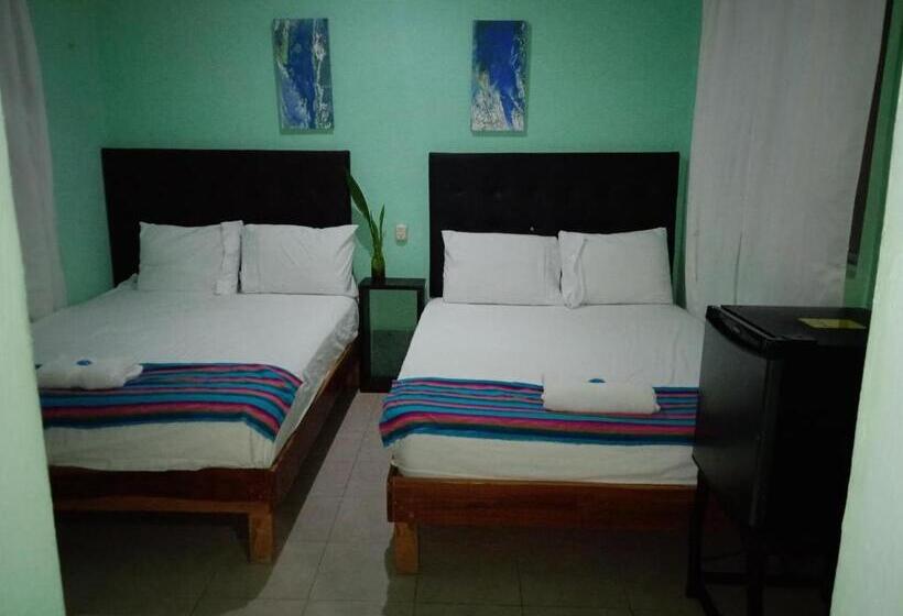 غرفة قياسية ثلاثية, Hospedaje Wotoch Aayin