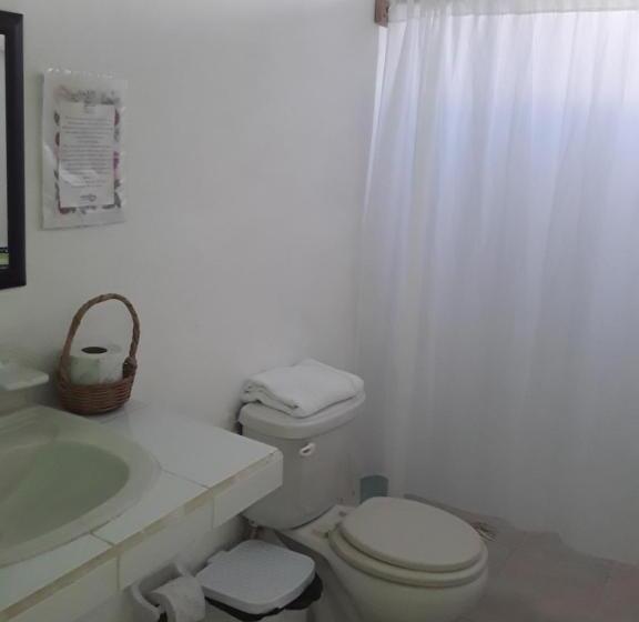 غرفة قياسية ثلاثية, Hospedaje Wotoch Aayin