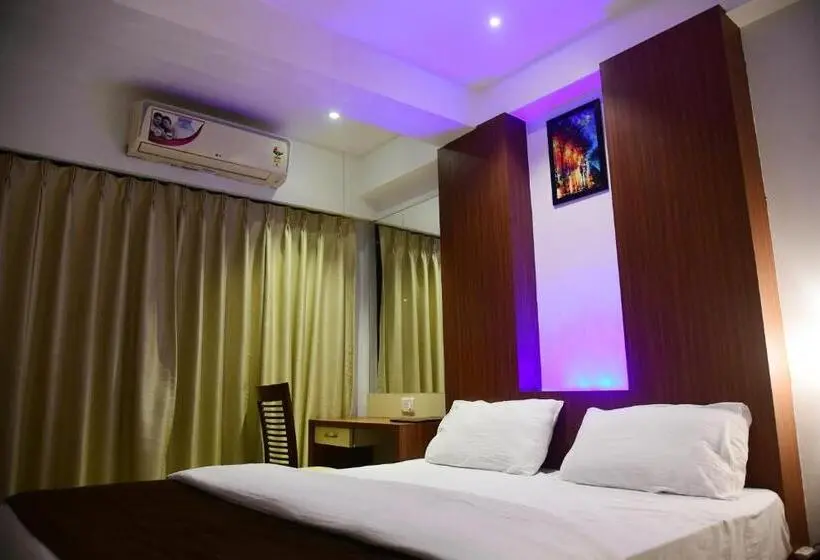 Executive-huone, Monarch Center Point Near Dahanu Beach, Bordi