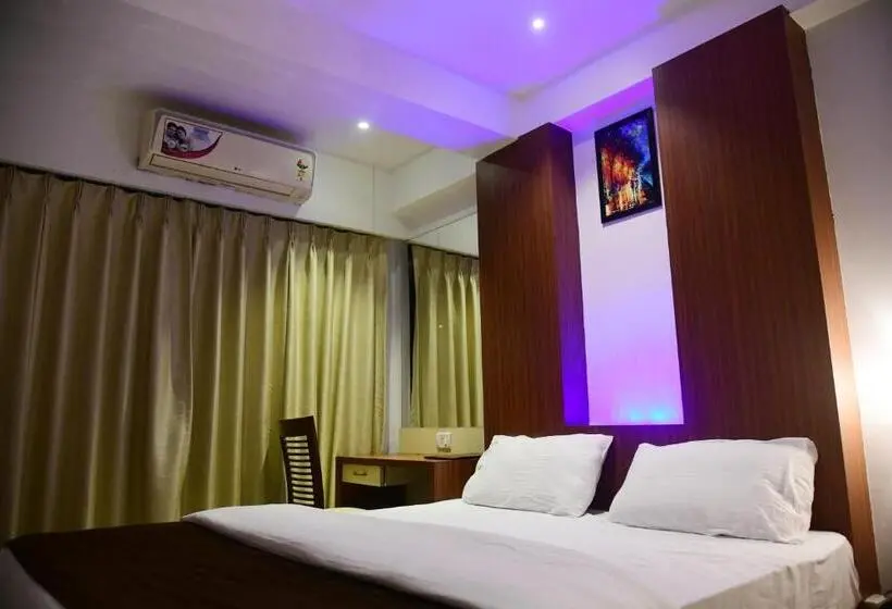 Executive-huone, Monarch Center Point Near Dahanu Beach, Bordi