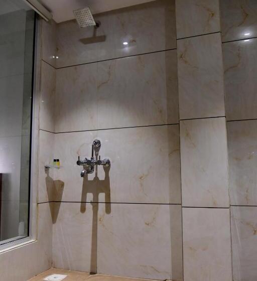 Номер Deluxe, Monarch Center Point Near Dahanu Beach, Bordi
