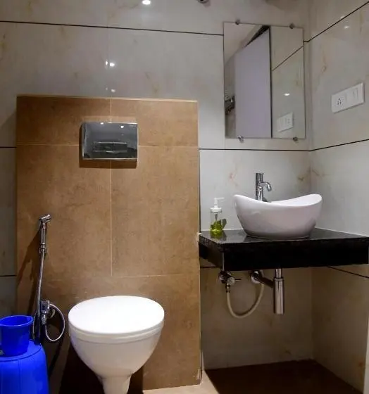 Deluxe-huone, Monarch Center Point Near Dahanu Beach, Bordi