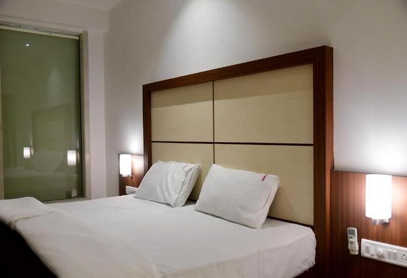 Номер Deluxe, Monarch Center Point Near Dahanu Beach, Bordi