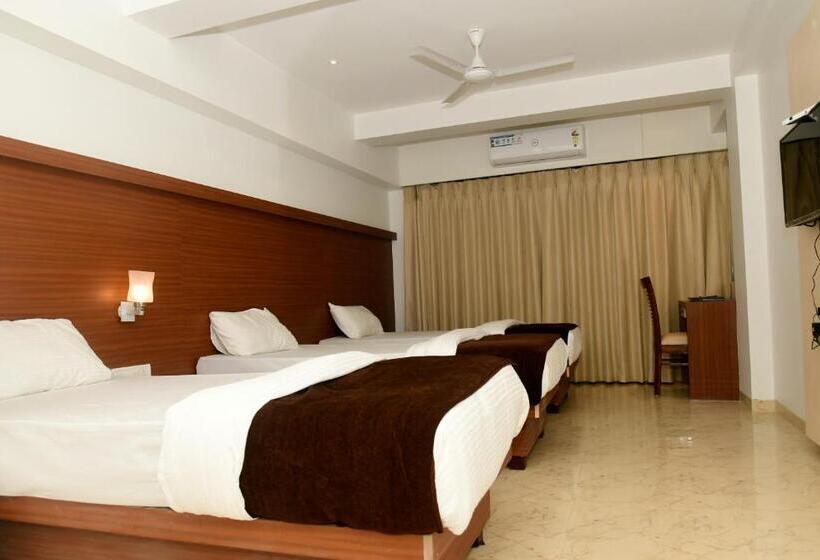 Трехместный Номер Superior, Monarch Center Point Near Dahanu Beach, Bordi