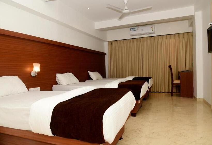 Трехместный Номер Superior, Monarch Center Point Near Dahanu Beach, Bordi
