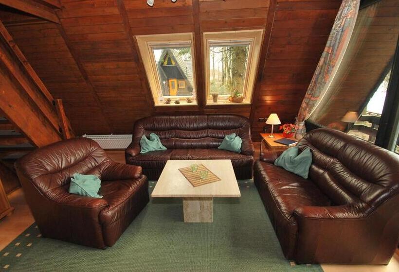 Апартаменты 3 Спальни, Holiday Park Nurdach