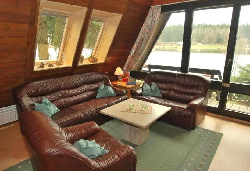 ３ベッドルームアパートメント, Holiday Park  Nurdach