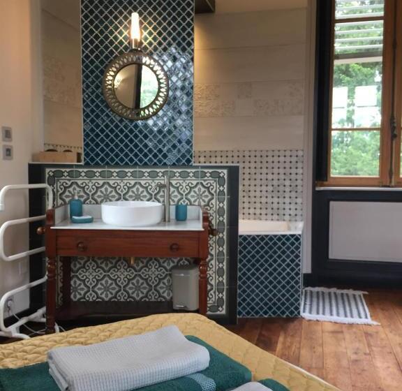 四人标准间, L Ancre Vive