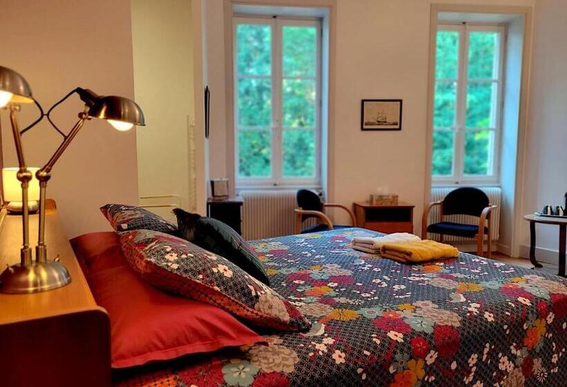 高级大房间, L Ancre Vive