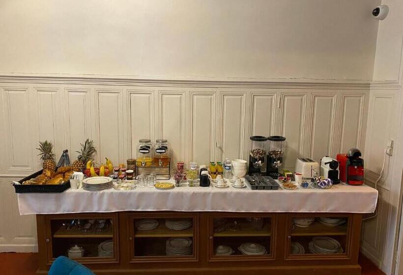 جناح مزود بجاكوزى, Le Charme De St Pierre