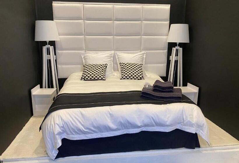 جناح مزود بجاكوزى, Le Charme De St Pierre