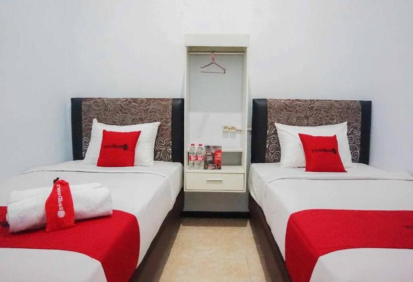 Номер Стандарт, Reddoorz Near Velodrome Malang 2