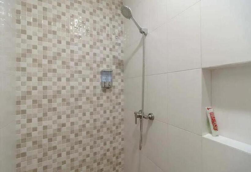 חדר סטנדרט, Reddoorz Plus @ Cemara Asri Medan