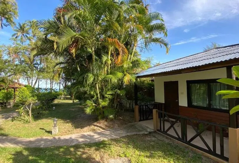 スタンダードバンガロー, Satva Samui Yoga And Wellness Resort