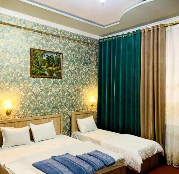 غرفة قياسية ثلاثية, зона отдых Apachi в горах чимган