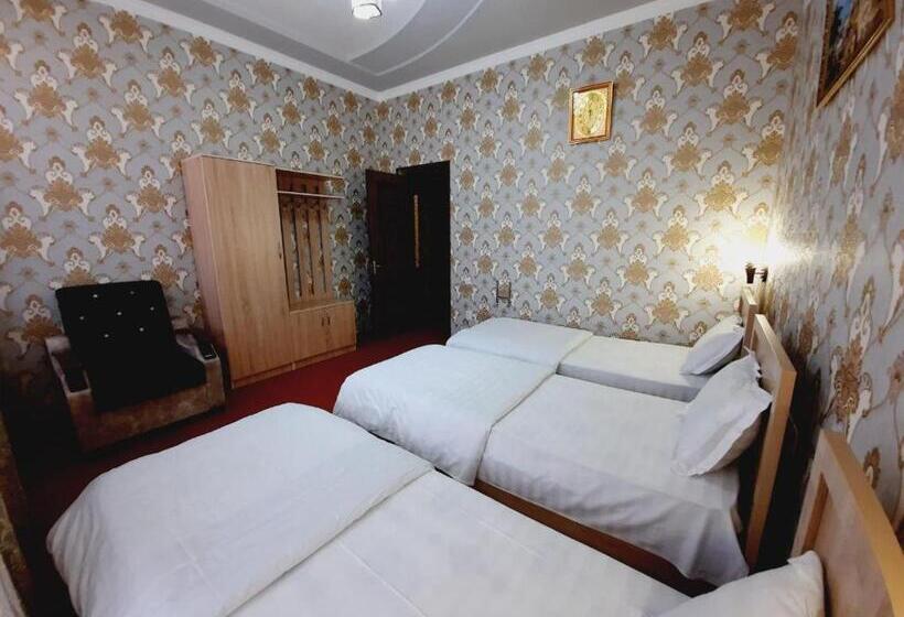 غرفة عائلية, зона отдых Apachi в горах чимган