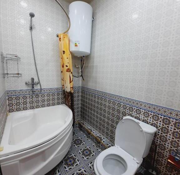 غرفة قياسية رباعية, зона отдых Apachi в горах чимган