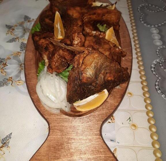 غرفة قياسية رباعية, зона отдых Apachi в горах чимган