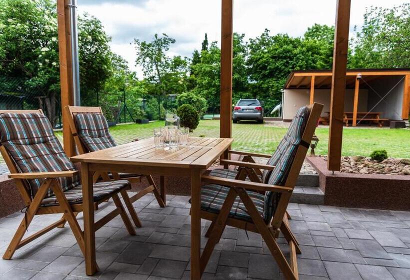 Appartement met 1 Slaapkamer met Terras, Penzion U Pivovaru