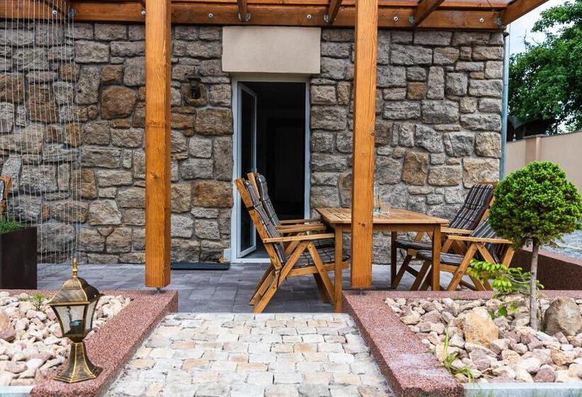 Appartement met 1 Slaapkamer met Terras, Penzion U Pivovaru