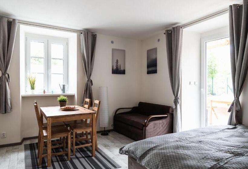 Appartement met 1 Slaapkamer met Terras, Penzion U Pivovaru